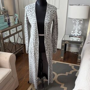Jessica Simpson Gray Leopard Print Long Cardigan - Pockets & Side Slits Sz XS